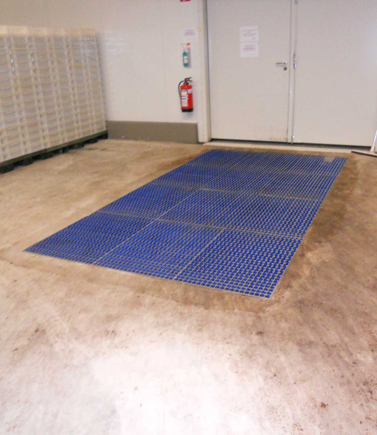 ProfilGate® i55 Aqua wet cleaning and disinfection system, WLH (mm) 1470 x 2963 x 55, 1 x V2A-Tray, 12 x Grate