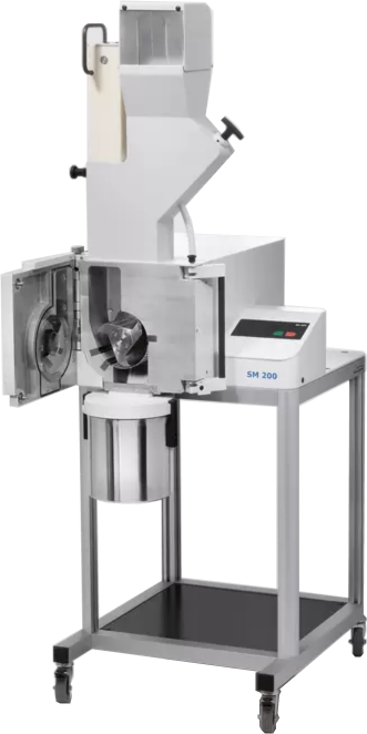 Retsch Cutting Mill SM 200, complete with collecting receptacle, 5 litres and base frame with wheels, 3/N~ 400 V, 50 Hz Retsch Cutting Mill SM 200, complete with collecting receptacle, 5 litres and base frame with wheels, 3/N~ 400 V, 50 Hz