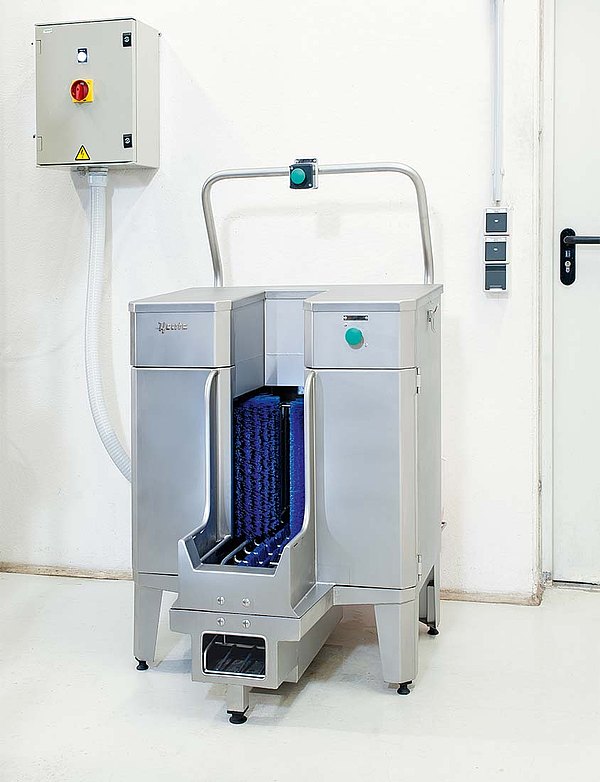 NEPTUN BC 1 boots cleaning machine, with side washing unit, WDH (mm) 770 x 870 x 1220